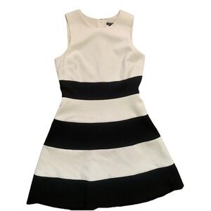 Ann Taylor Dress striped A Line Fit & flare Sz 6 Black White Sleeveless Lined